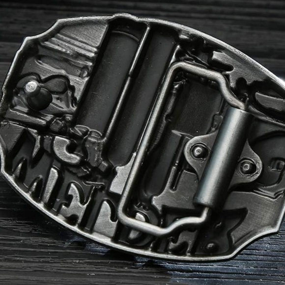 New welder belt buckle approximately 4" - Picture 2 of 2